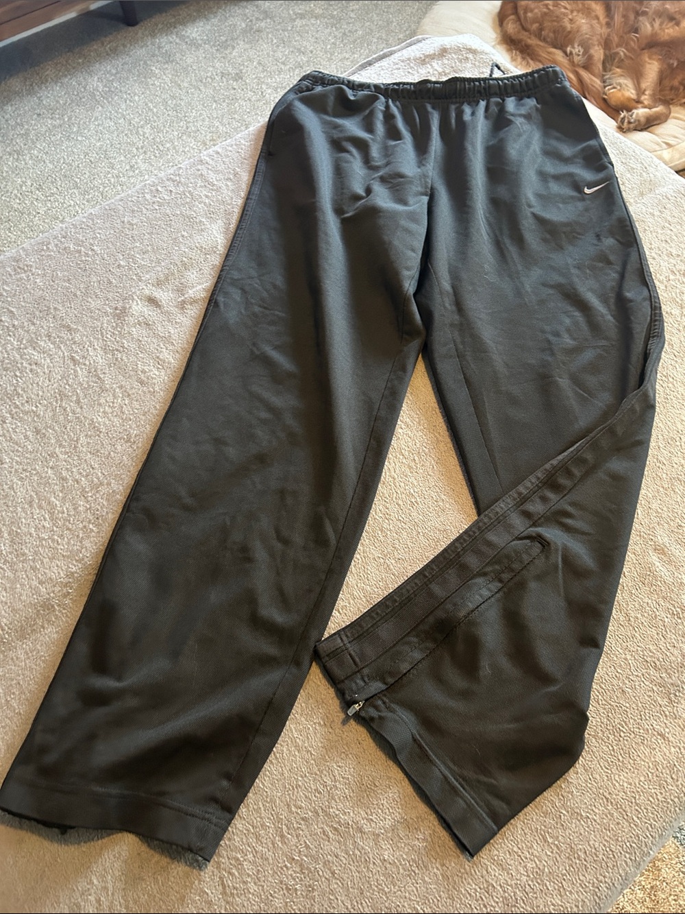Nike Men's Black Zip Hem Sweatpants